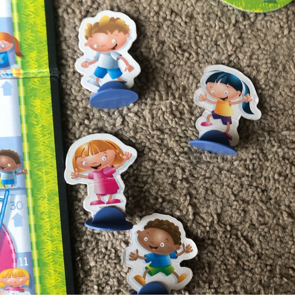 Chutes and ladders. A Milton Bradley game - Picture 3 of 7